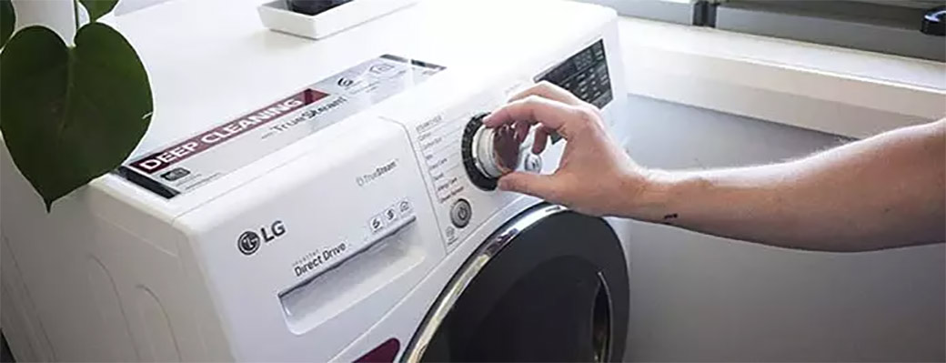 تصوری از انتخاب برنامه شستشو در ماشین لباسشویی ال جی